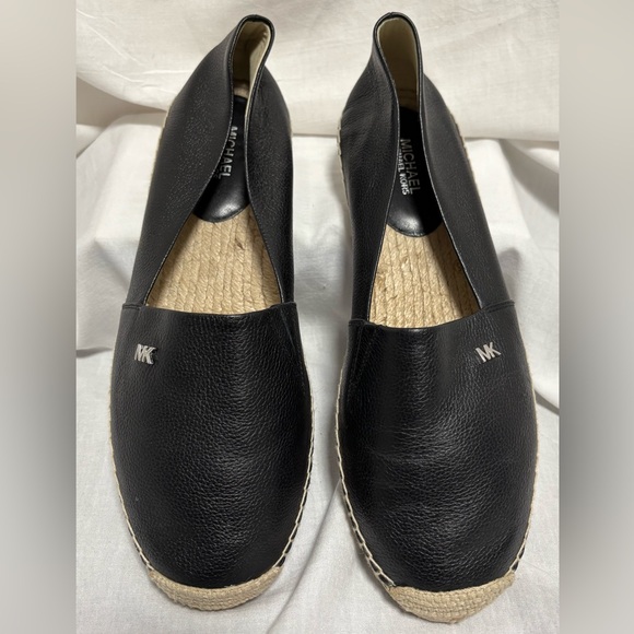 Michael Kors Black
Leather Espadrille
Slip-On Flats Size 9M - Picture 5 of 14